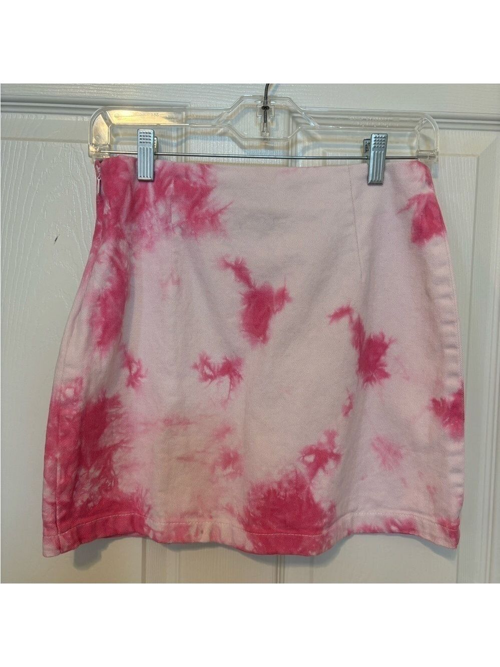 Forever 21 Tie Dye Pink and White Pencil Skirt. Front Slit,Side Zipper. Sz M